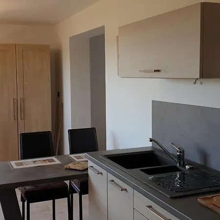 Studio Au Calme A 400 M De La * Le Lavandou